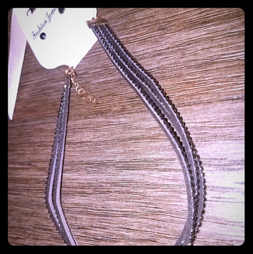 Buy 1 Set Get 1 Free (earring)